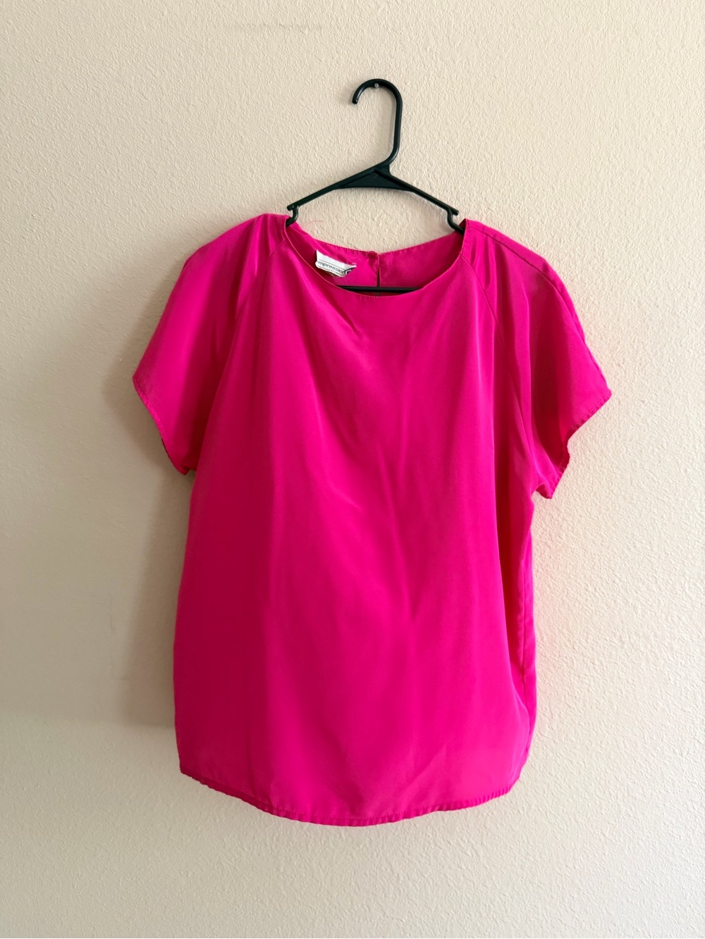 Impressions of California Vintage Pink Button Back Blouse